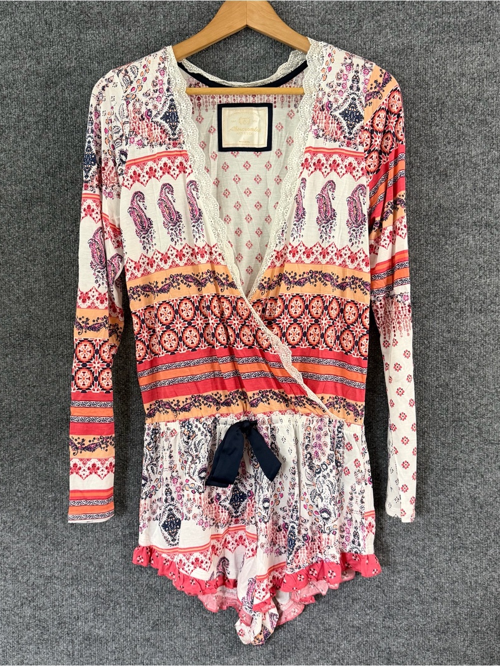 Abercrombie & Fitch Womens Pajamas Paisley Long Sleeve Romper One Piece Large